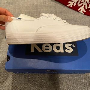 Brand New Keds Tripe Core Canvas Sneakers Size 10